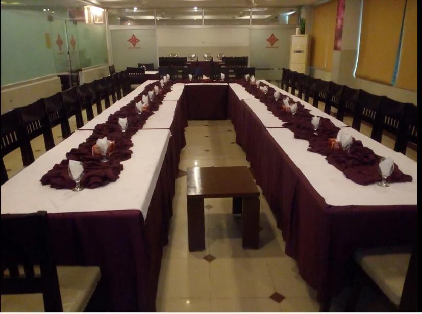 Hotel Multan Continental Buitenkant foto