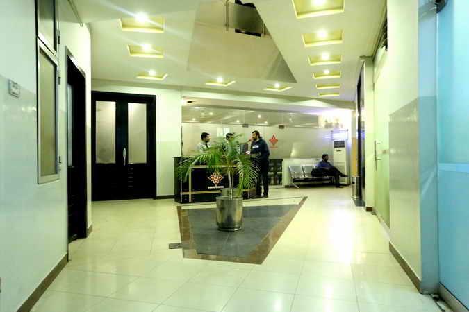 Hotel Multan Continental Buitenkant foto