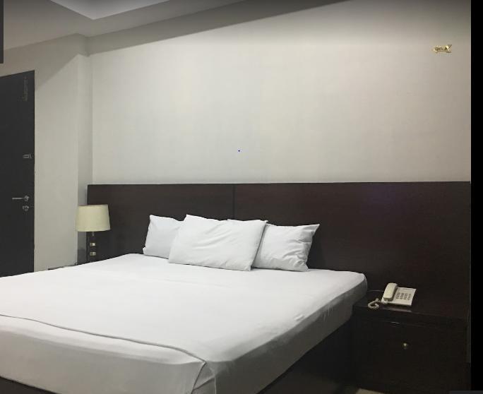 Hotel Multan Continental Buitenkant foto